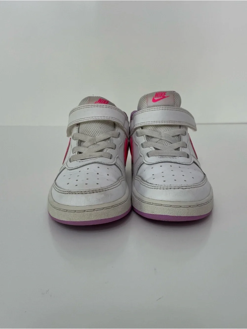 Nike Girls Court Borough Low White Pink Purple Sneakers, size 9C